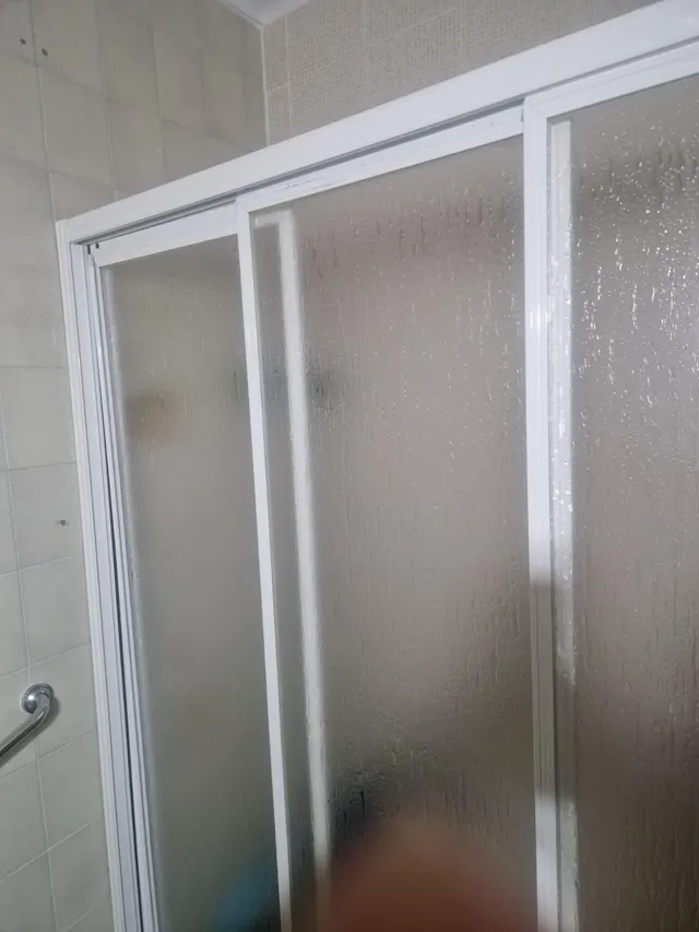 Piso exterior en esquina con ascensor, 3 dormitorios y terraza – Av. Barcelona — 8