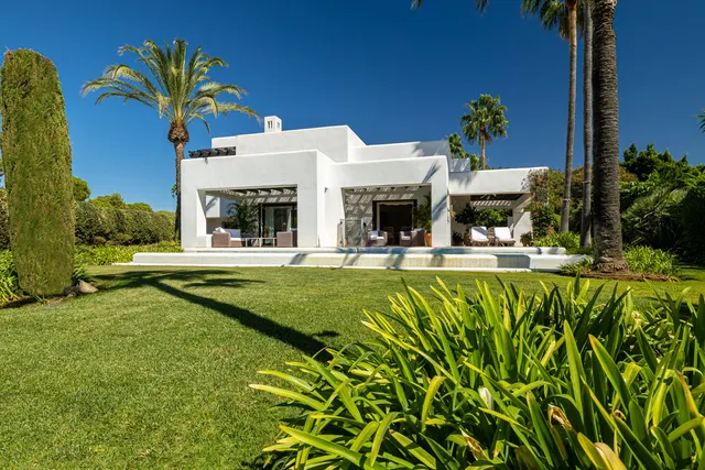 Chalet 4 habitaciones 615m² en venta - Costa Del Sol — 13