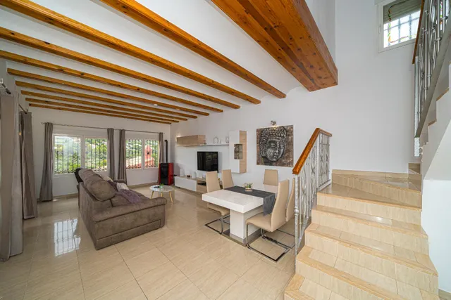 Villa  de 5 dormitorios en venta en Orba, Costa Blanca. — 9