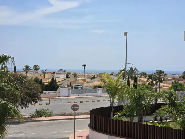 CASA ADOSADA ESTILO MODERNO EN LA MEJOR ZONA DE PUNTA PRIMA — 14
