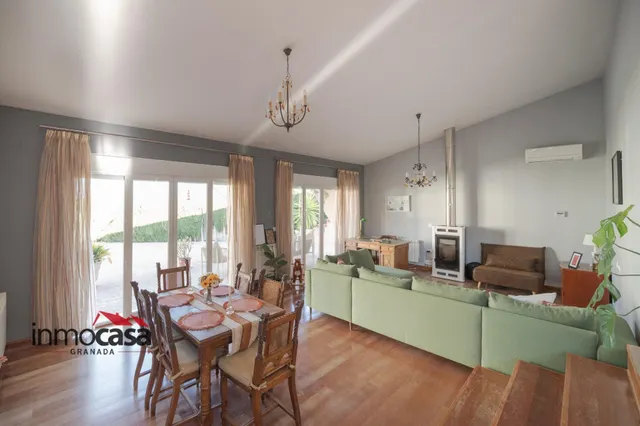 Casa 5 habitaciones 220m² en venta - Urb. el arenal — 12