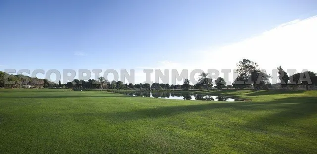 Fantástica villa de lujo en primera línea de golf en Alquile - foto 4