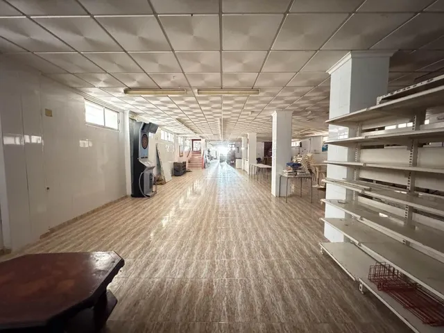 Local Comercial Cerca a la Playa — 4