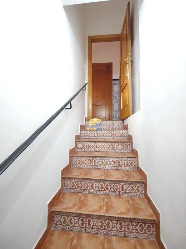 Encantadora Casa en el Casco Antiguo de Sagunto: Historia y Modernidad — 7