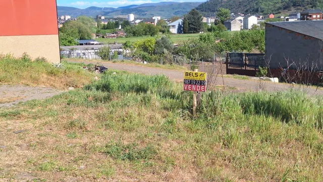 VENTA SOLAR URBANO EN LA PLACA — 9