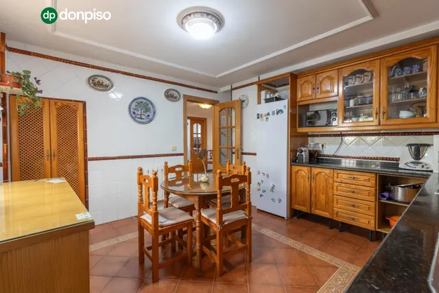 Casa en esquina en venta en Las Gabias — 18