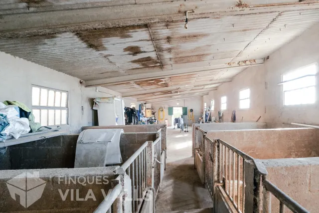 Granja amb posibilitat dues vivendes — 43