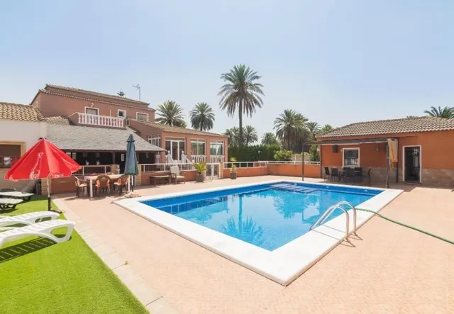 SE VENDE CHALET ZONA LA HOYA — 3