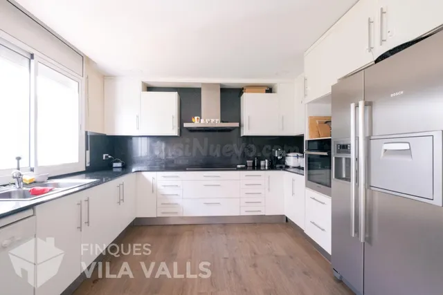 Chalet con piscina y 6 habitaciones en Can Regasol — 5