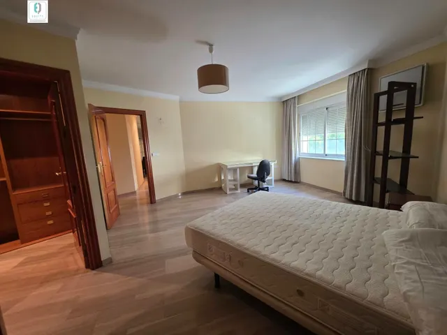 Gran piso de 3 dormitorios y 2 baños en la mejor ubicación — 30