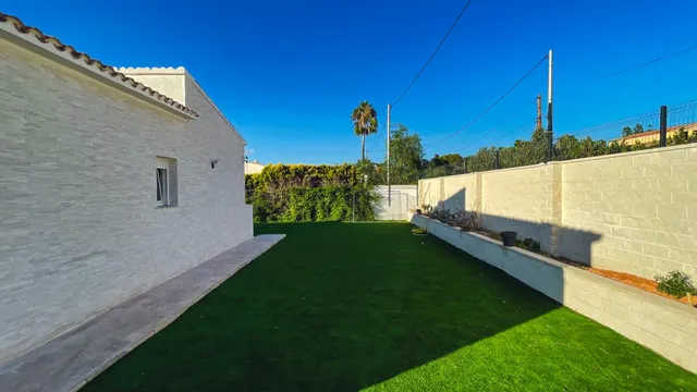 Chalet de lujo en venta en Benidorm: 6 dormitorios y 4 baños dividido en 2 casas independientes — 6