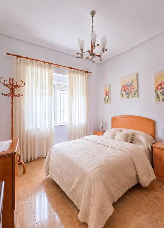 Se vende planta baja con 4 dormitorios y 3 baños en Cartagena junto al Parque de la Rosa — 6