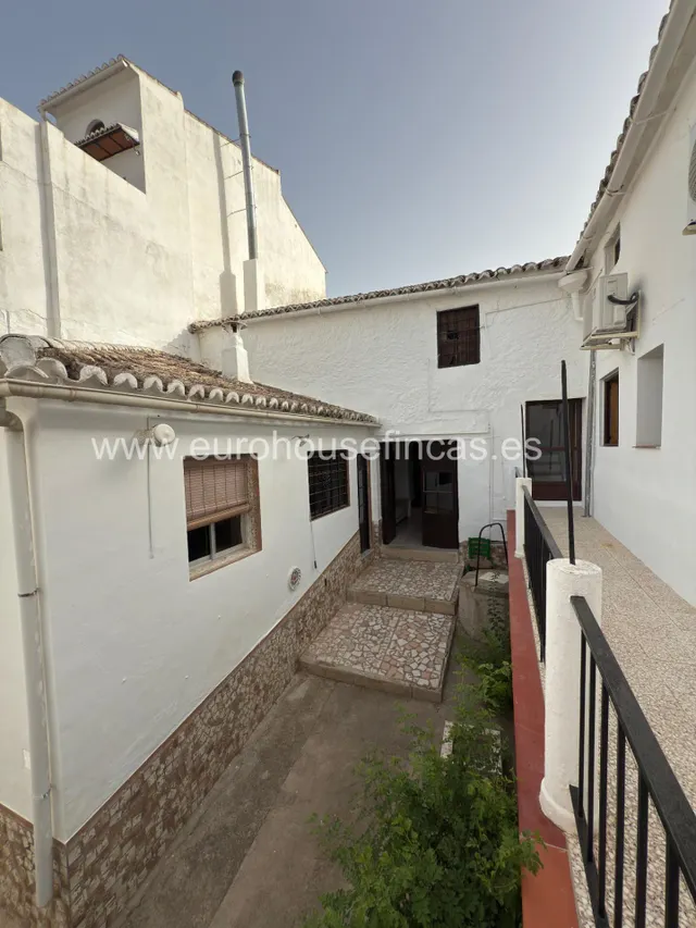Descubre esta espectacular casa de pueblo ubicada en pleno corazón de Ardales!!! — 14