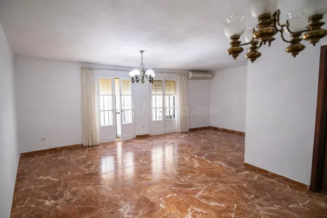 Gran piso en venta en pleno centro de Sevilla - foto 2