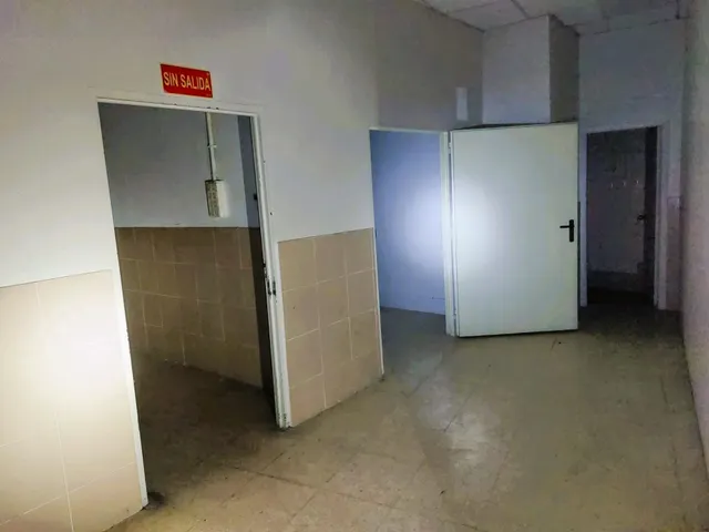 OPORTUNIDAD PARA INVERSORES Y CADENAS: MACROLOCAL DE 864 M2 UTILIDAD REAL EN LA AV. DE SANTIAGO (OURENSE) — 24