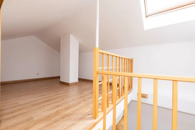 Chalet en pleno centro de Torrelodones, para disfrutar de la comodidad de tenerlo todo cerca sin renunciar al espacio de una vivienda unifamiliar. — 38
