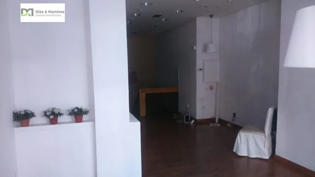 LOCAL ACONDICIONADO DE 2 PLANTAS EN LANCIA — 9