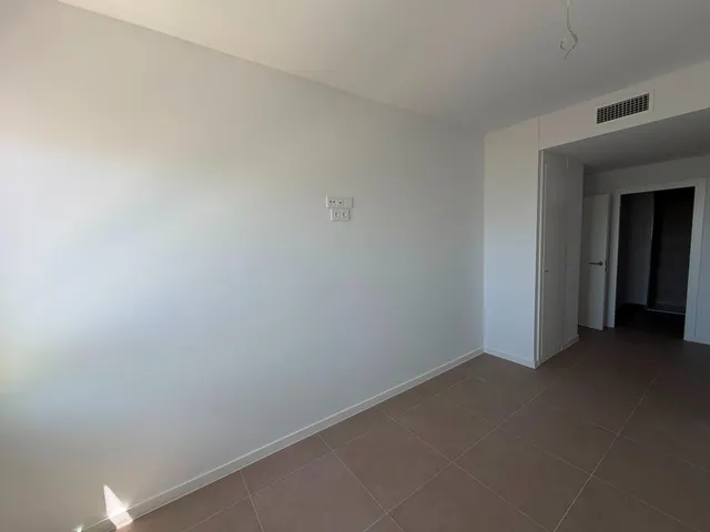 Piso con terraza SUR con vista al Mar solo 300 m del Mar — 24