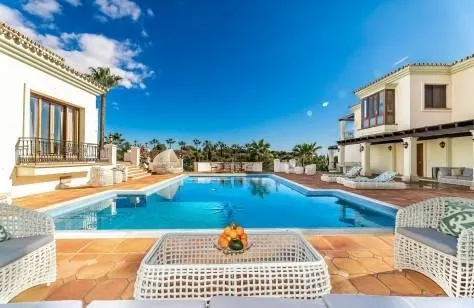 GRAN URBANIZACIÓN EN EL PARAÍSO ALTO CON VISTAS AL MAR — 23