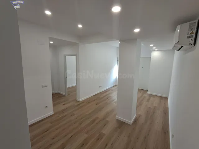 PLANTA BAJA REFORMADA DE 3 habitaciones FRENTE A CAN BAQUÉ – - foto 4
