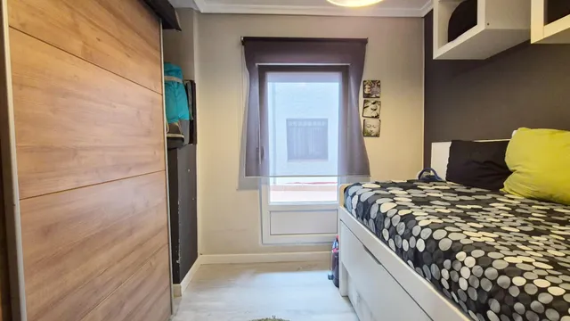PISO VENTA SALAMANCA. Urbis te ofrece un piso reformado en venta en Garrido Sur, Salamanca. — 30