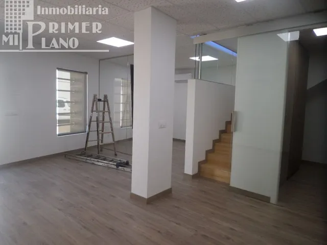 Oficina 110m² en venta - Avda. Antonio Huertas — 14