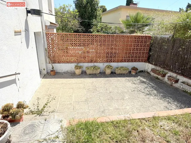 ¡AMPLIA PLANTA BAJA CON GRAN TERRAZA, GARAJE PRIVADO Y MÚLTI - foto 2
