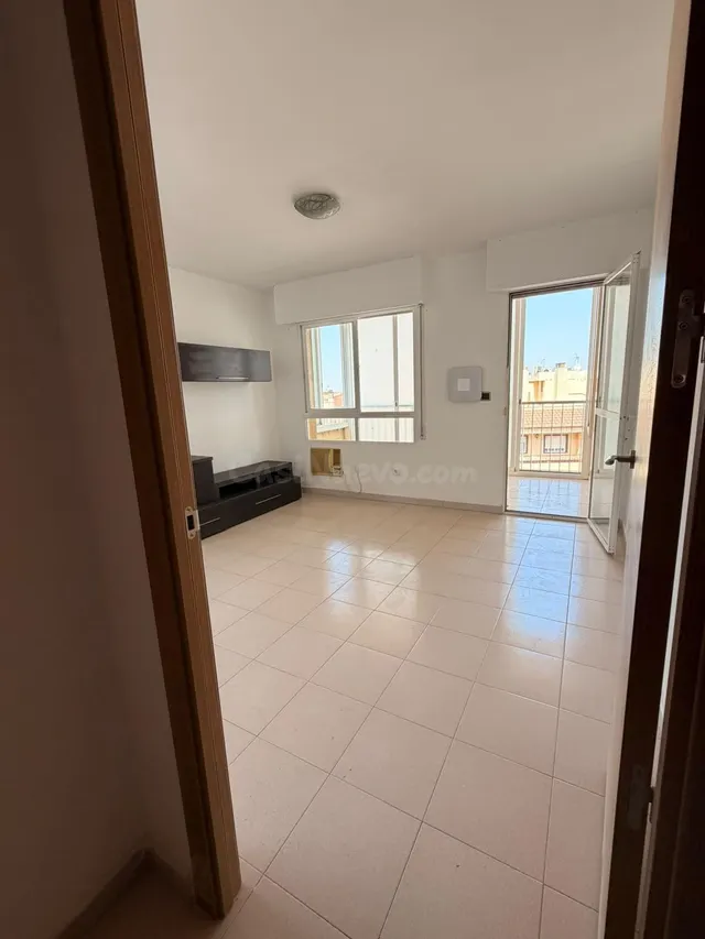 Piso en alquiler con 3 dormitorios, garaje y ascensor — 4