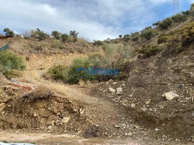 Terreno rústico de 3.000 metros en Zona entre Los Morales y  - foto 2