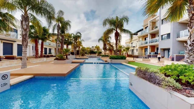 Precioso Bungalow a un paso de Zenia Boulevard — 42