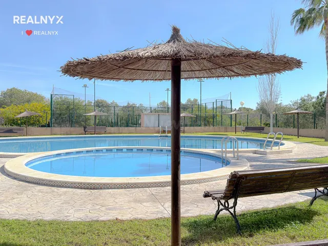 Dream Hills! Encantador Bungalow listo para entrar a vivir en urbanización exclusiva con preciosas zonas verdes y piscina comunitaria — 2