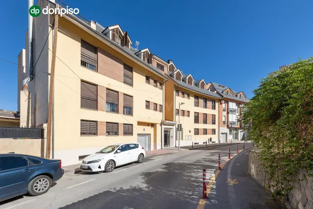 ÁTICO DÚPLEX EN EL BARRIO DE MONACHIL.
