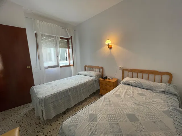 Ático de 3 dormitorios con amplia terraza y vistas al mar en Guardamar del Segura — 19