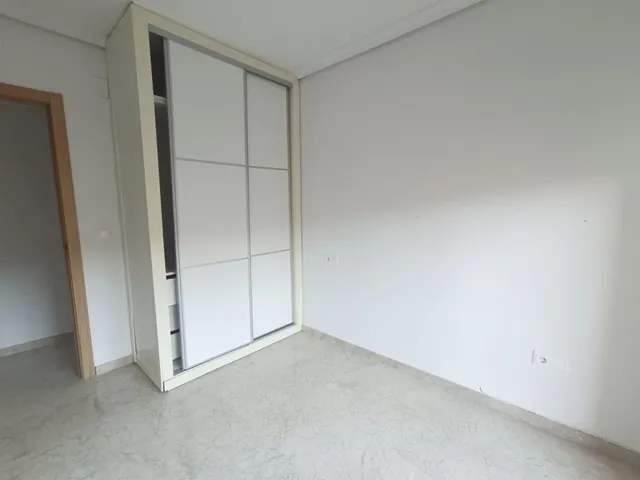 Luminoso piso de 3 dormitorios con terraza y piscina — 8