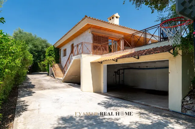 Chalet independiente en planta única con vistas a Palma, gran piscina y caseta anexa para invitados o servicio en Sa Cabaneta — 36