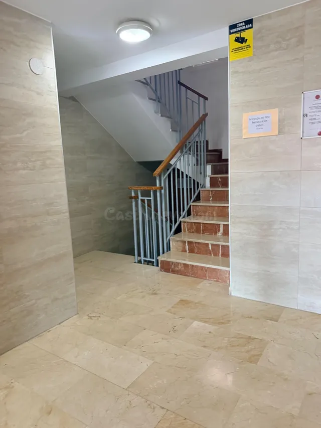¡Fantástica vivienda en alquiler con 4 dormitorios! — 2