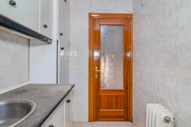 Amplio Chalet en Zaidín, Granada - Oportunidad de Inversión — 30