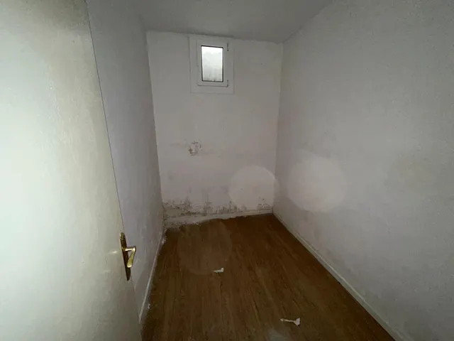 Piso planta -1 Sotano en Calle Natzaret, Barcelona — 13