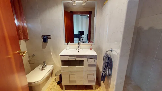 Chalet de lujo en Sansueña, Córdoba con 600 m2 construidos, parcela de 1.500 m2, piscina privada y amplios dormitorios — 37