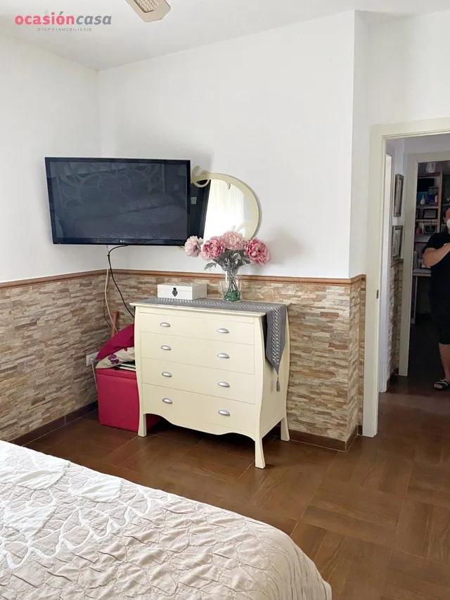 PARCELA DE 700 m2 , con 2 casas equipadas de cocina , habitaciones , baños ...! — 8