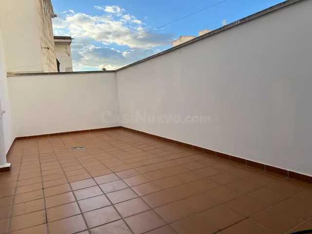 PISO 2 habitaciones CON PATIO EN EL CENTRO — 3