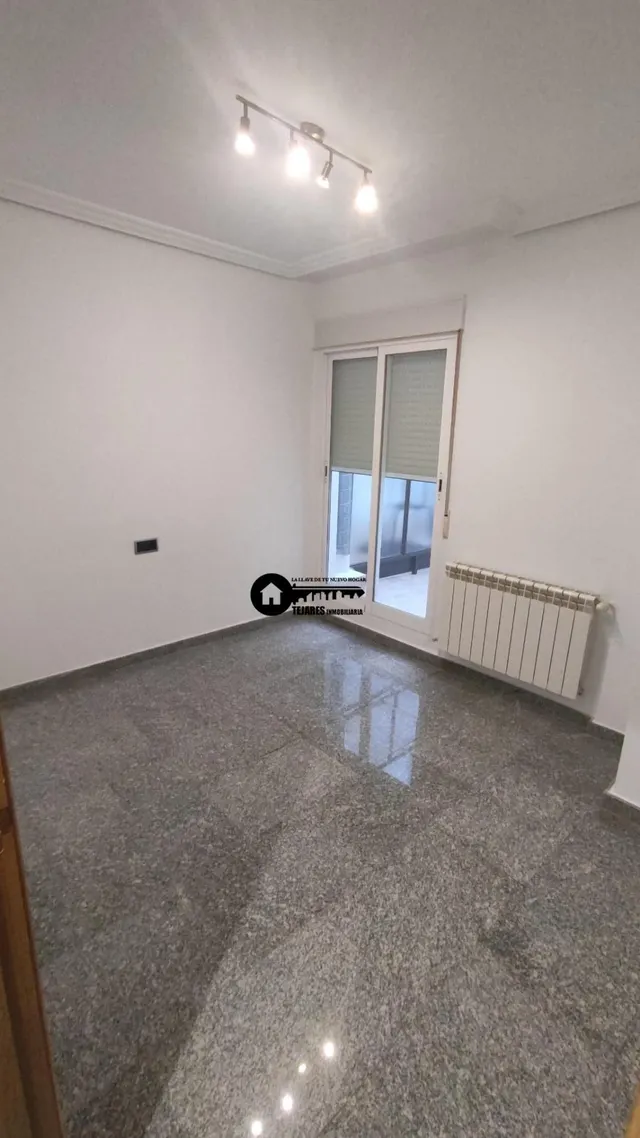 INMOBILIARIA TEJARES ALQUILA PISO ZONA CENTRO-TEJARES — 6
