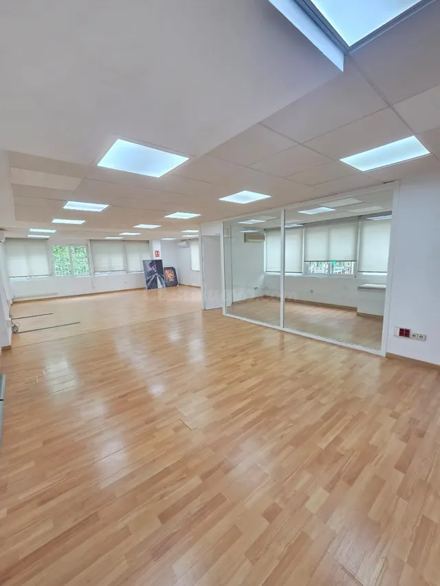 Oficina en alquiler en Nervión · 104 m2 - foto 5