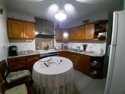 Casa con terraza en Arroyo de la Luz - foto 4