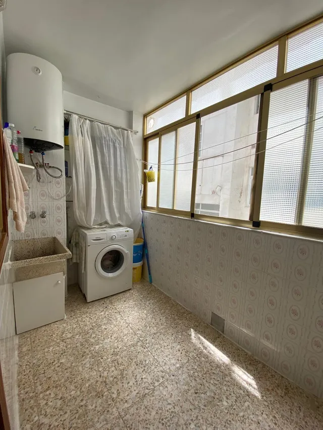 Piso en toscar  para entrar a vivir con 4 habitaciones y ascensor, posibilidad de alq/compra — 12