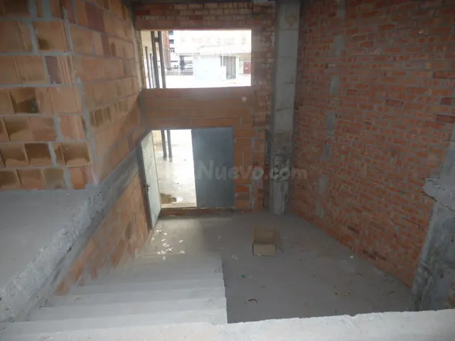 LOCAL DE 330m2 EN ALQUILER EN EL CENTRO DE MANRESA DIÁFANO - foto 5
