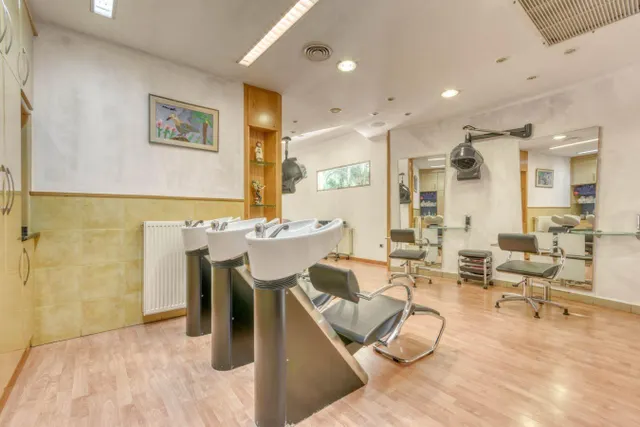 Local comercial 68m² en venta - L\'Eixample — 9
