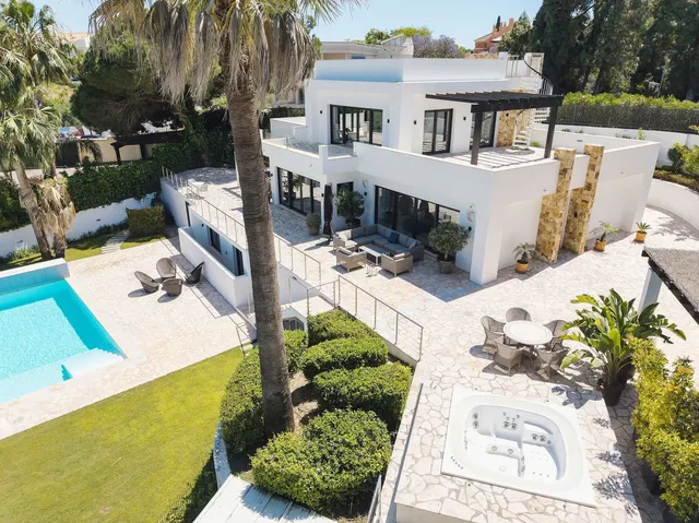 Chalet 4 habitaciones 351m² en venta - Marbella — 12