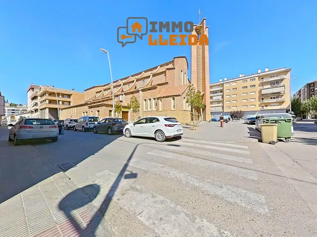 OPORTUNIDAD Local céntrico en Balaguer — 24