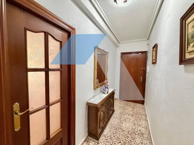 Piso en venta en el barrio de los ángeles, Alicante — 23